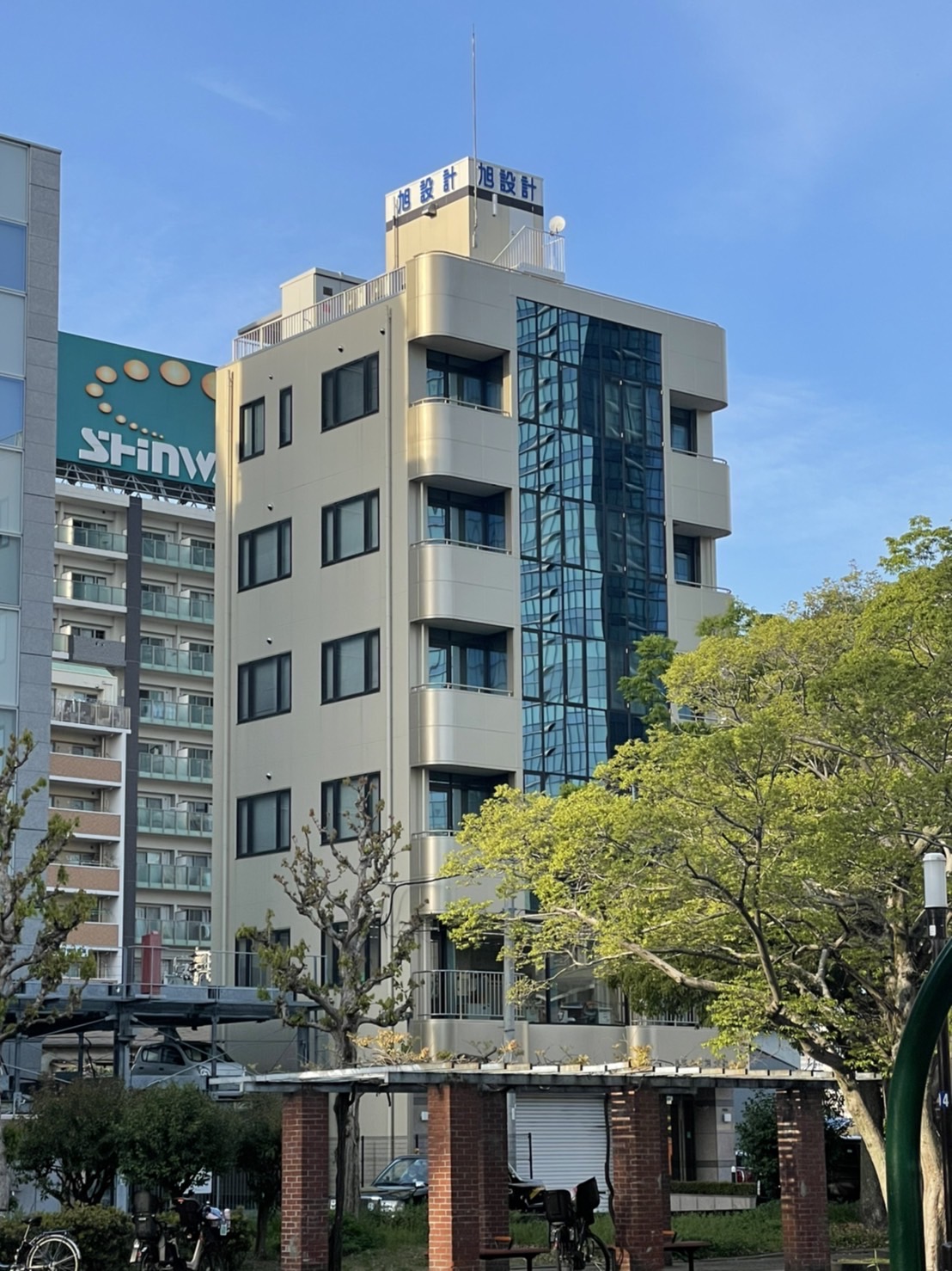 本社ビル画像